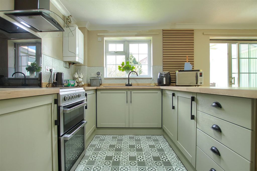 Property photo 3 of 10 Bc3.Jpg