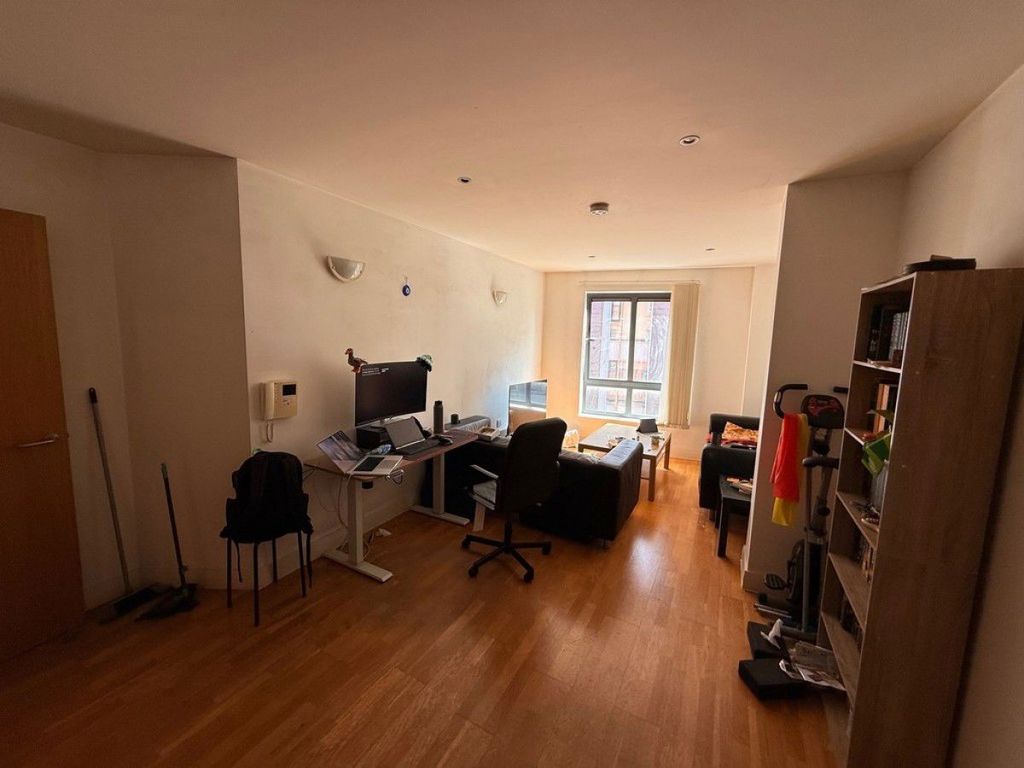 Property photo 2 of 8
