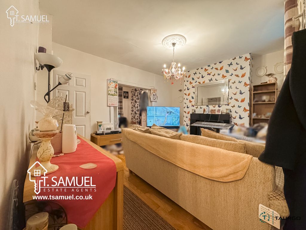 Property photo 3 of 41 Photo 3