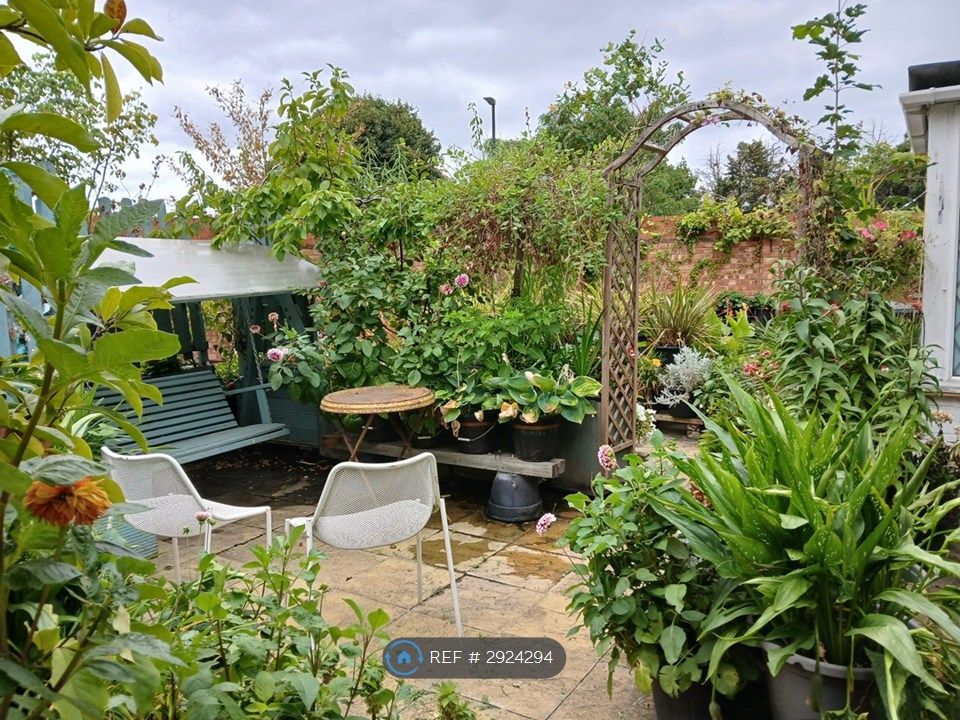 Property photo 3 of 13