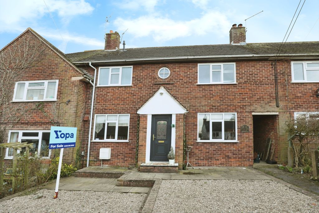 Property photo 1 of 20 Front