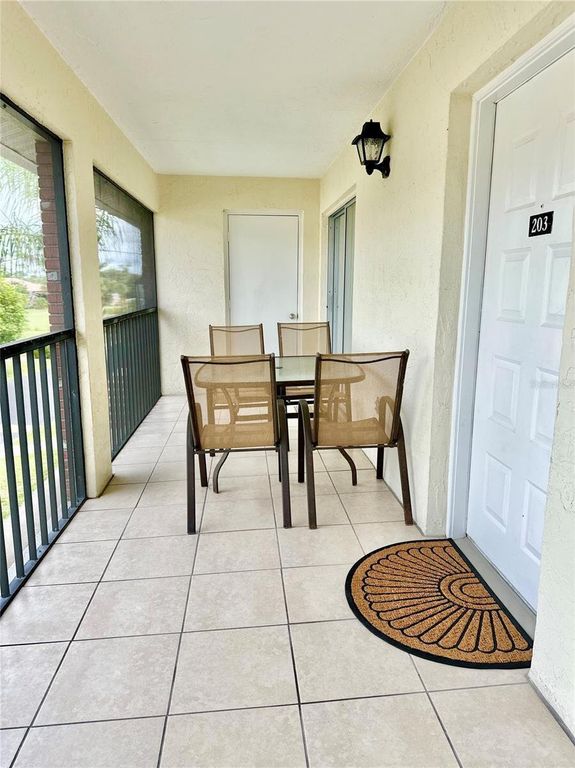 Property photo 3 of 19 <Alttext/>