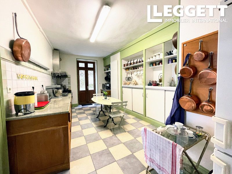 Property photo 3 of 10
