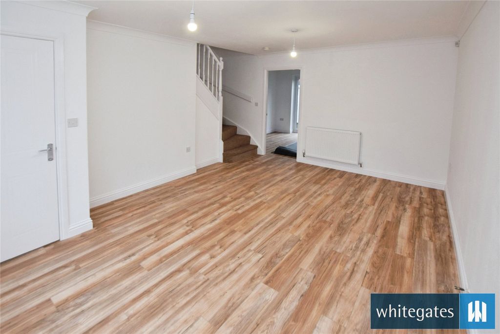 Property photo 3 of 19 Picture No. 10