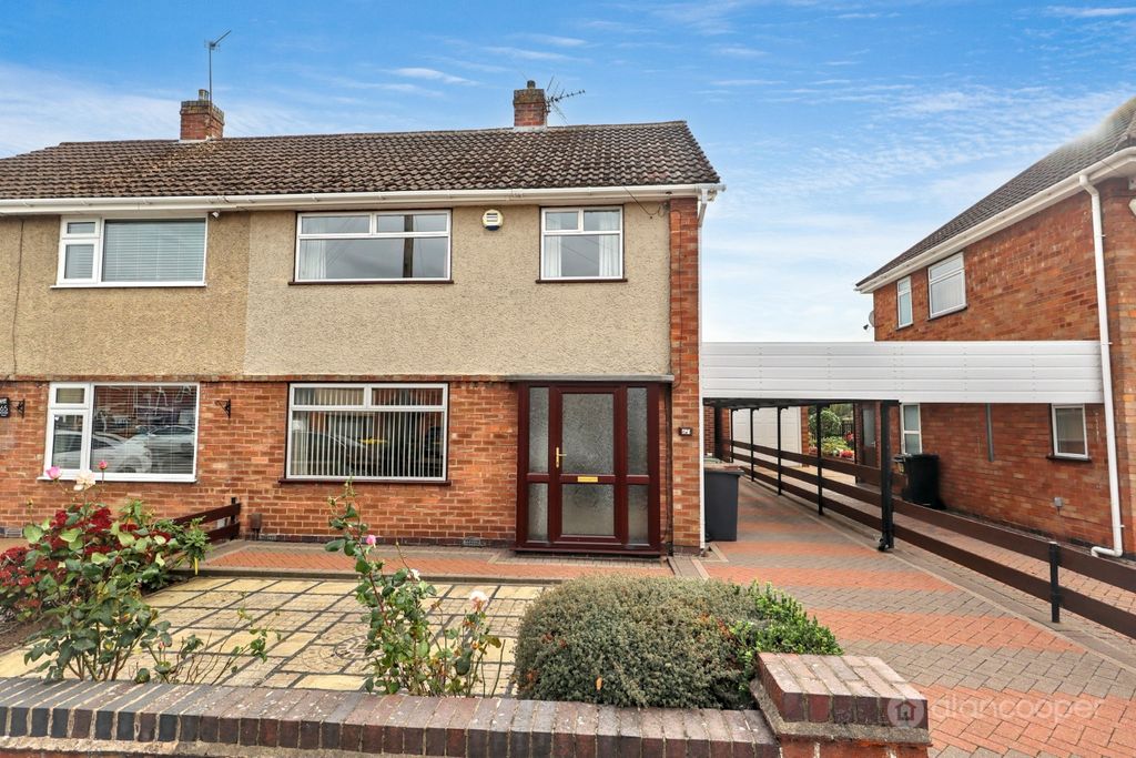Property photo 1 of 26 5693570