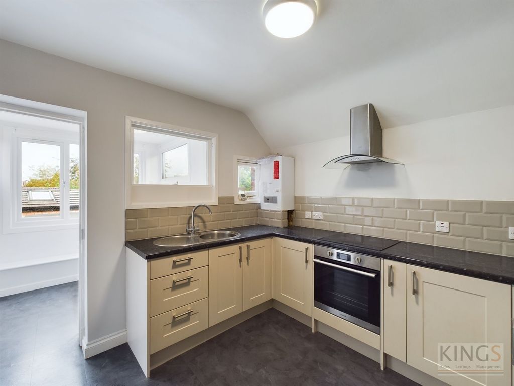 Property photo 3 of 14 Kitchen