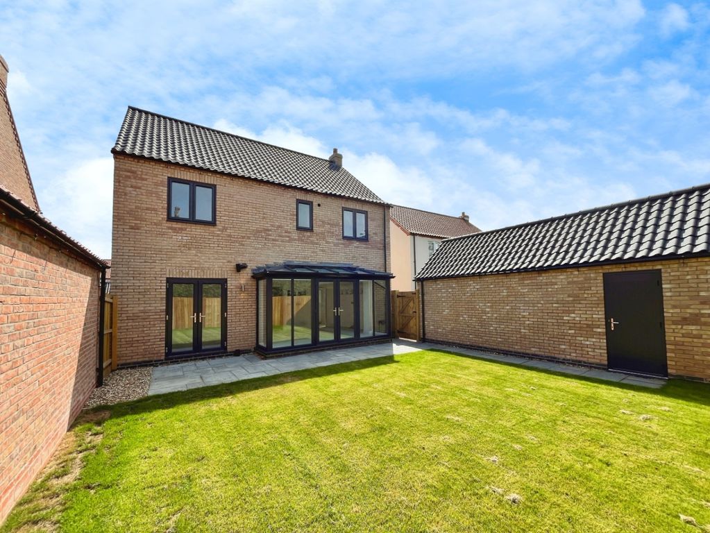 Property photo 2 of 15 3709866