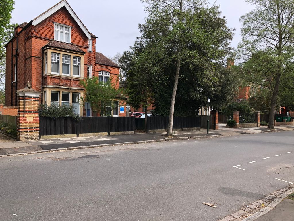 Property photo 2 of 11