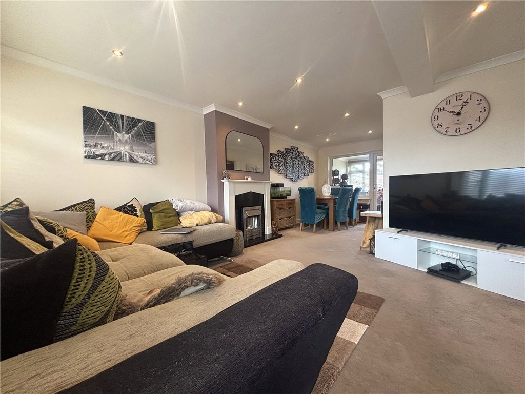 Property photo 2 of 18 Picture No. 29