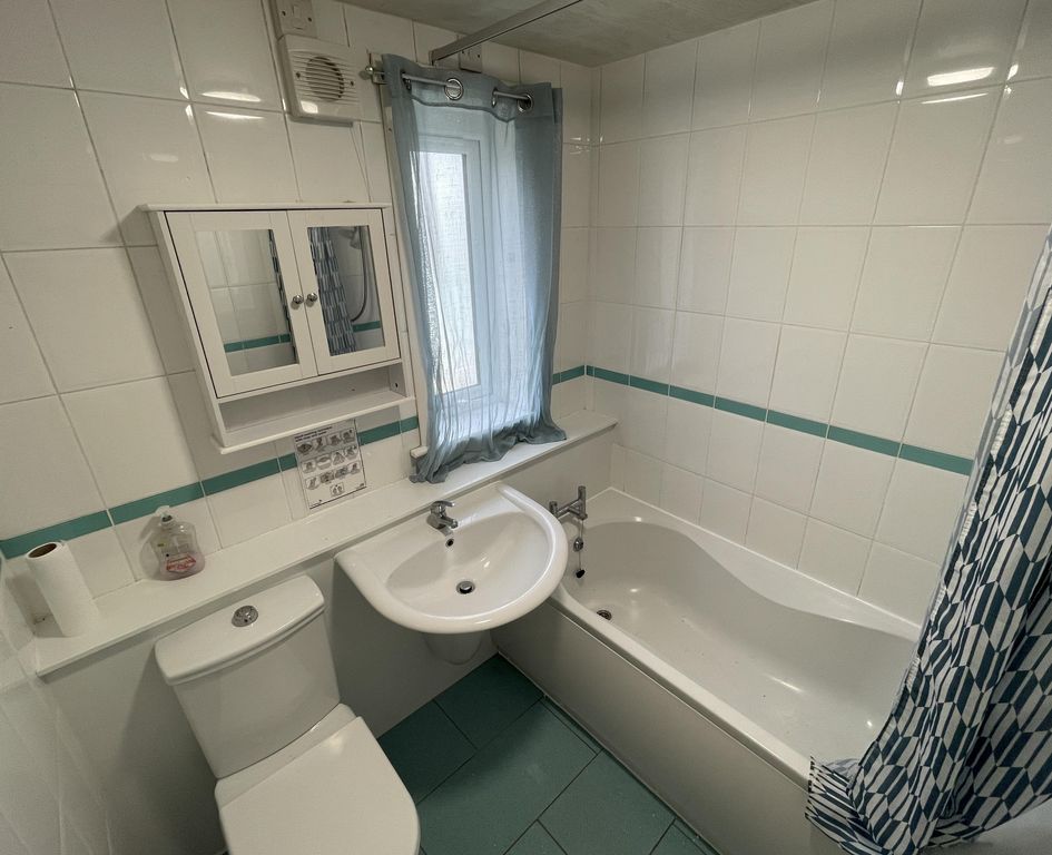 Property photo 3 of 5