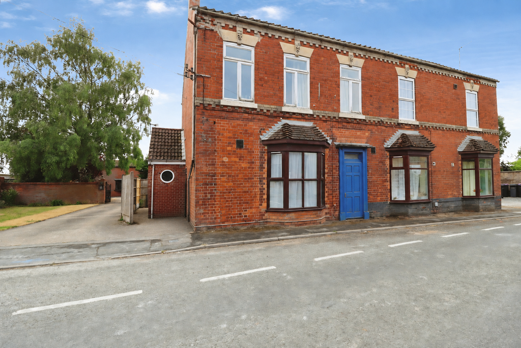 Property photo 1 of 16 New Outside Img