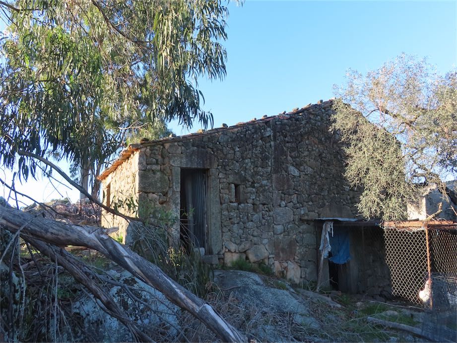 Property photo 2 of 33