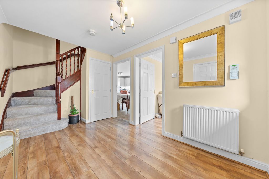 Property photo 3 of 54