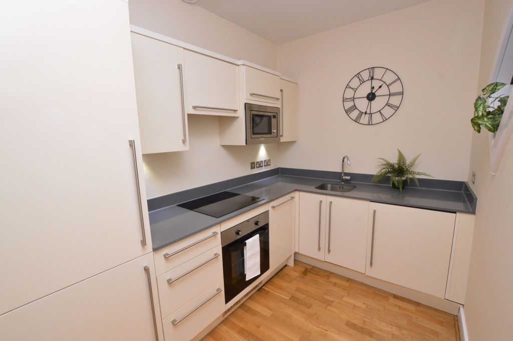 Property photo 2 of 8 Photo 7