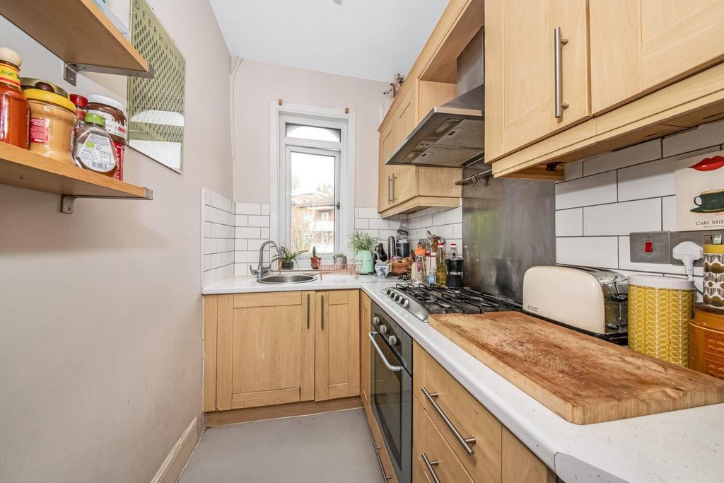 Property photo 2 of 7
