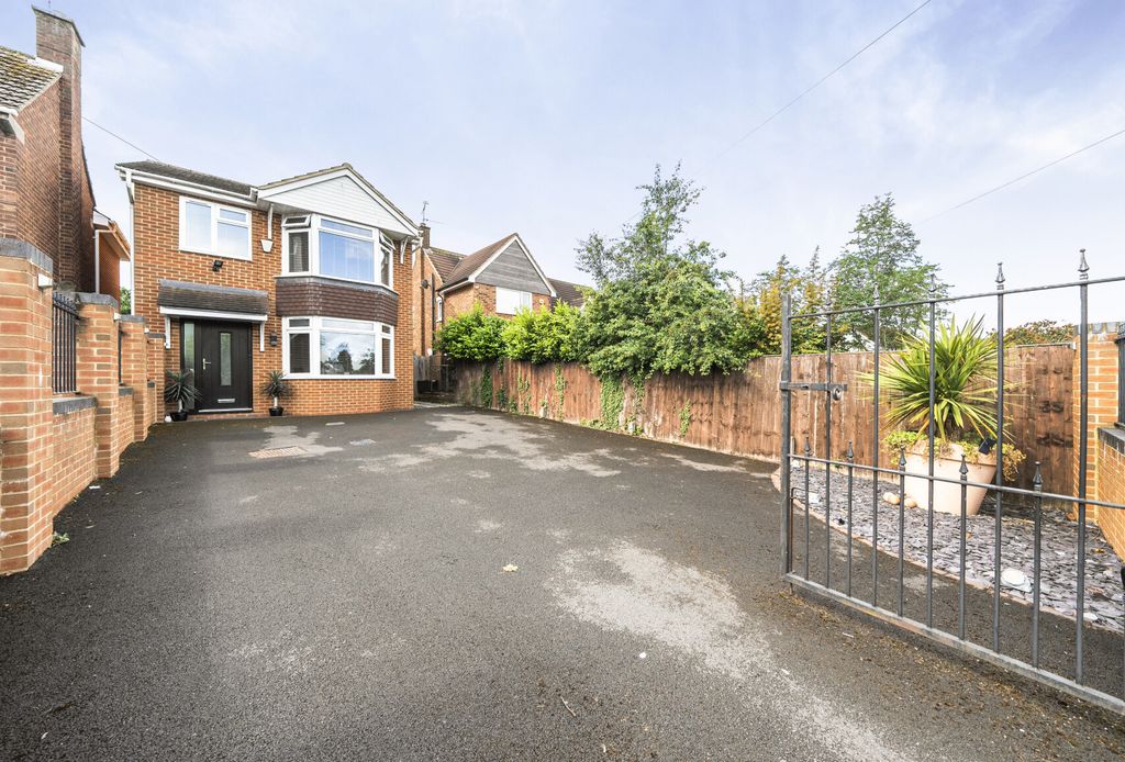 Property photo 1 of 17 1470533-3-6A1E9E3...