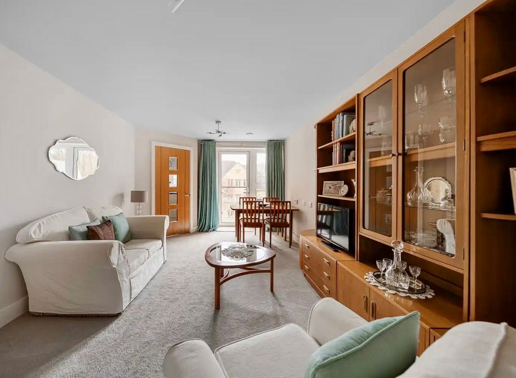 Property photo 1 of 29