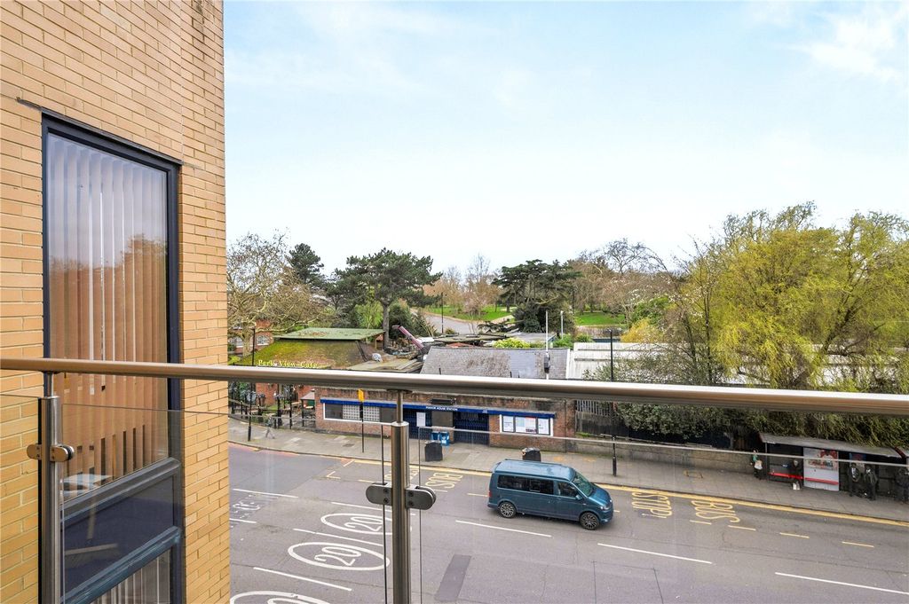 Property photo 3 of 13 Picture No. 24