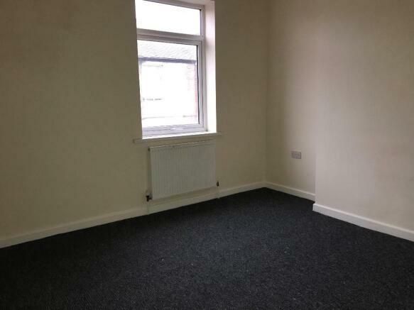 Property photo 3 of 4