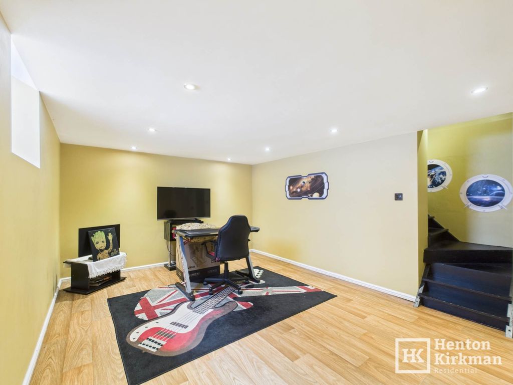 Additional image 17 of 4 bed detached house for saleShanklin Avenue, Billerciay CM12