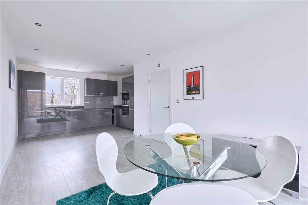 Property photo 2 of 14 Picture No. 09