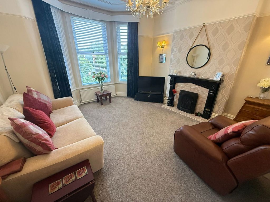 Property photo 2 of 26