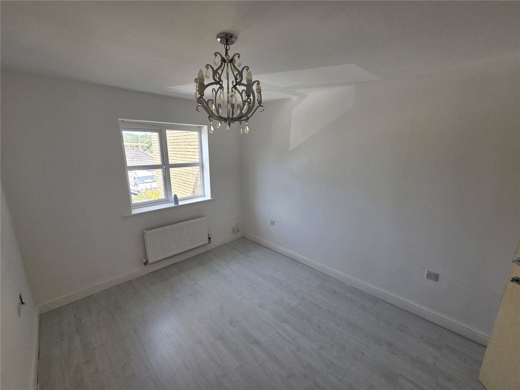 Property photo 3 of 15 Picture No. 05