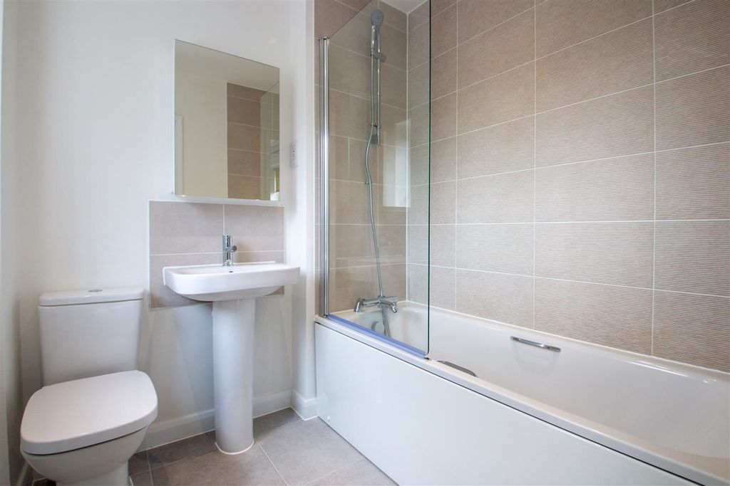 Property photo 3 of 22 The Ash_9.Jpg