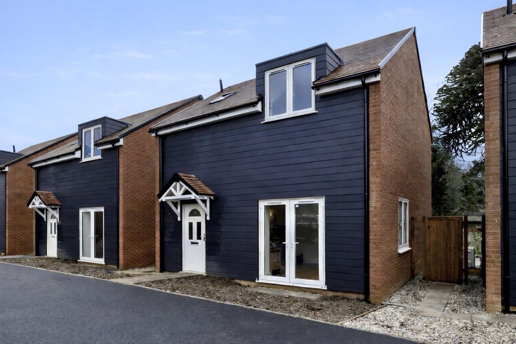 Property photo 1 of 19 5791261B-E1E3-4675-819F-B76436A4E6B3.Jpg