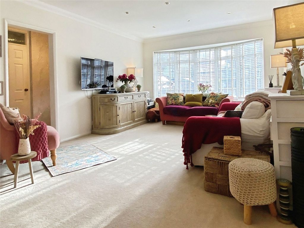 Property photo 3 of 21 Picture No. 07