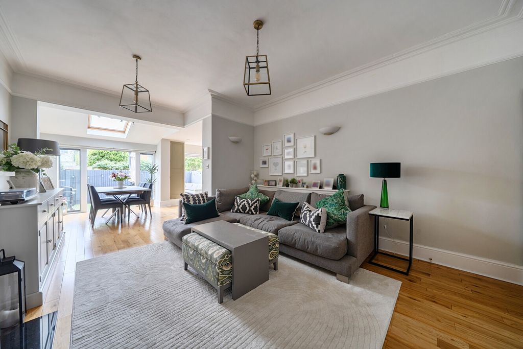 Property photo 1 of 12 1466789-8-6A19Bc9...