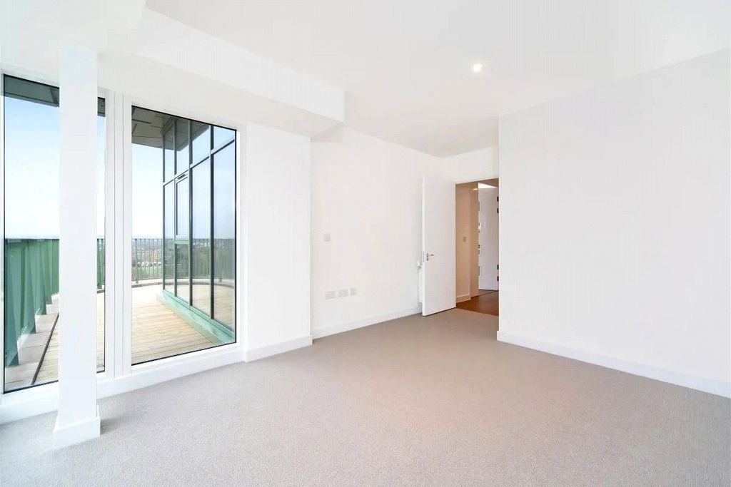 Property photo 2 of 4 Picture No. 03