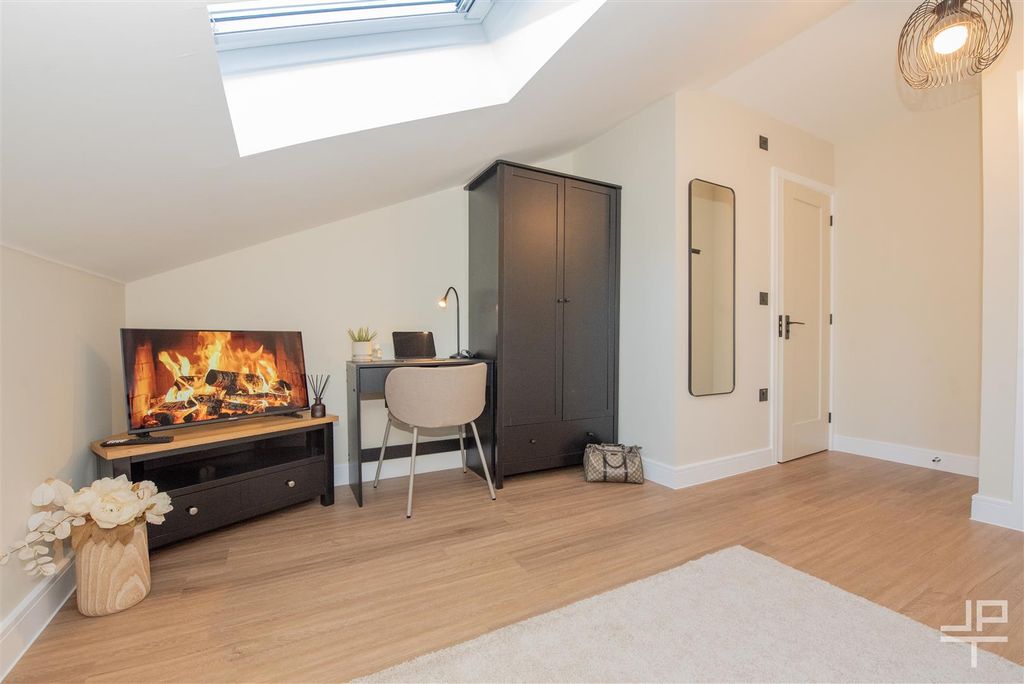 Property photo 2 of 14 R57.Jpg