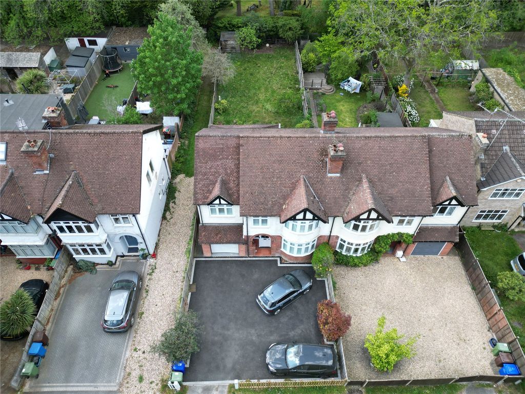 Property photo 2 of 14 Picture No. 16