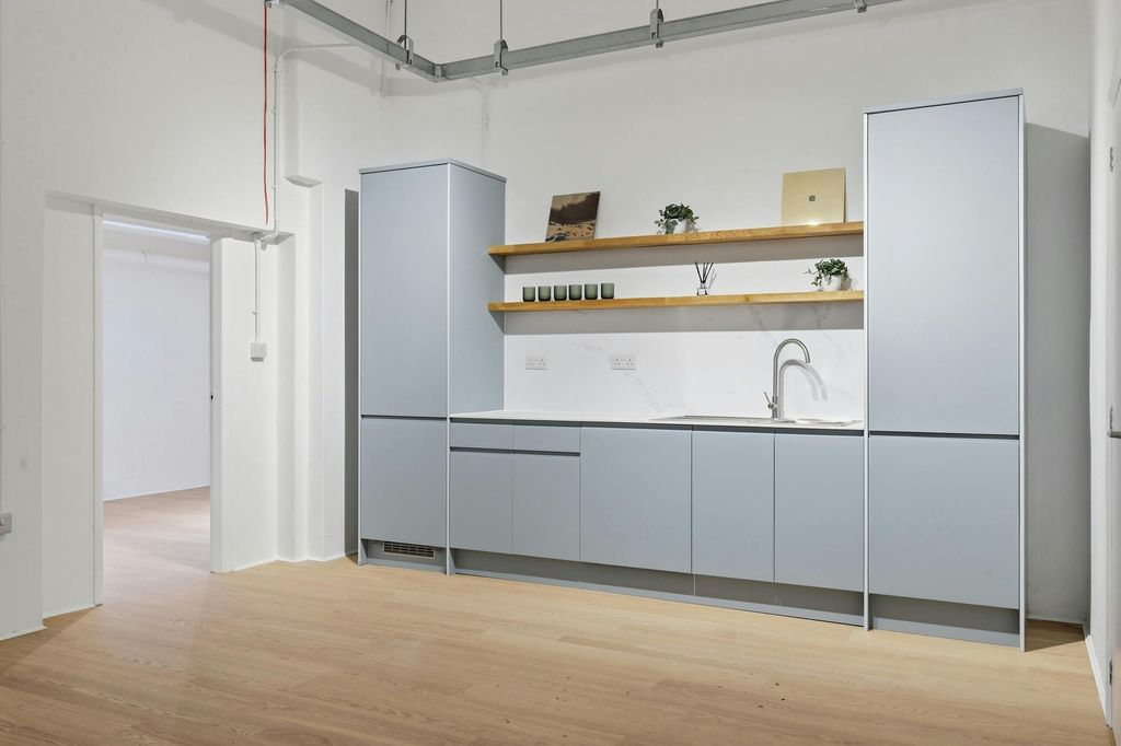 Property photo 3 of 6 28_Img_2010.Jpg