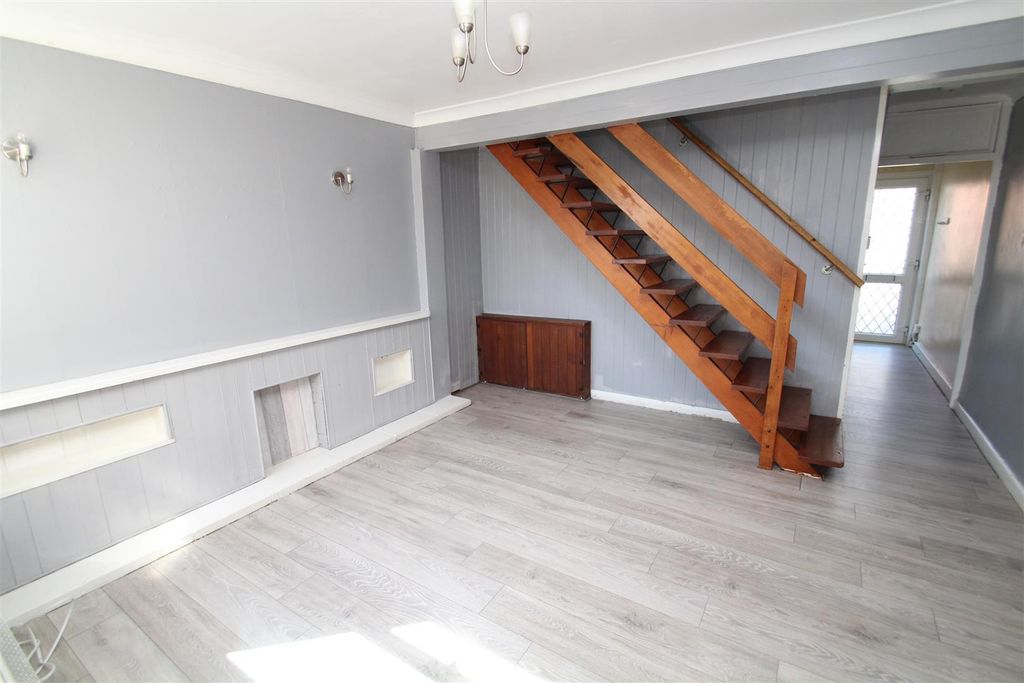 Property photo 2 of 14 Img_9970.Jpg