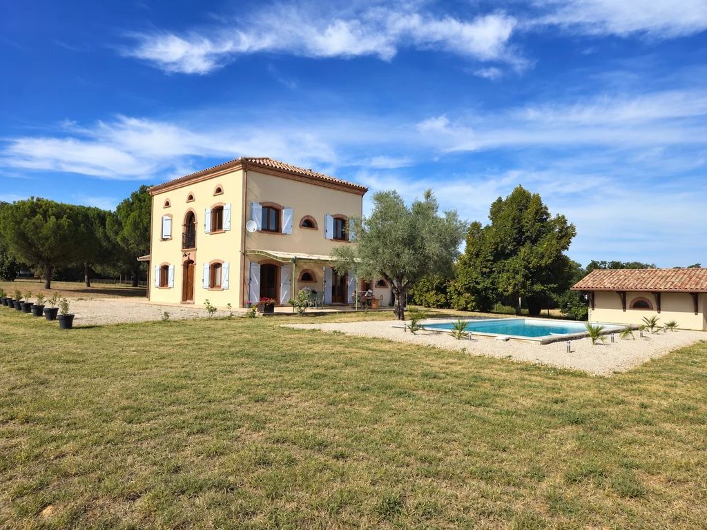 Property photo 1 of 18 South-West Of France Villa With Stunning Pyrenees View, Only 5 Minutes From Amenities
