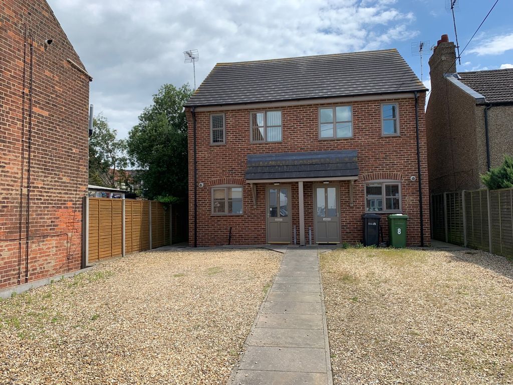 Property photo 1 of 9 Front