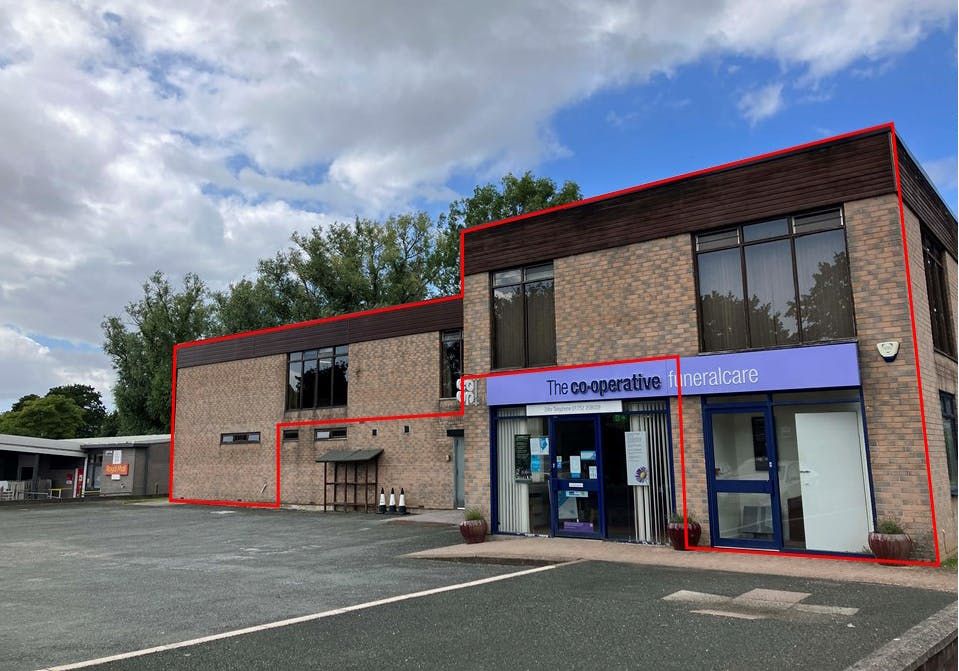 Property photo 1 of 1 Front Redline A.Jpg