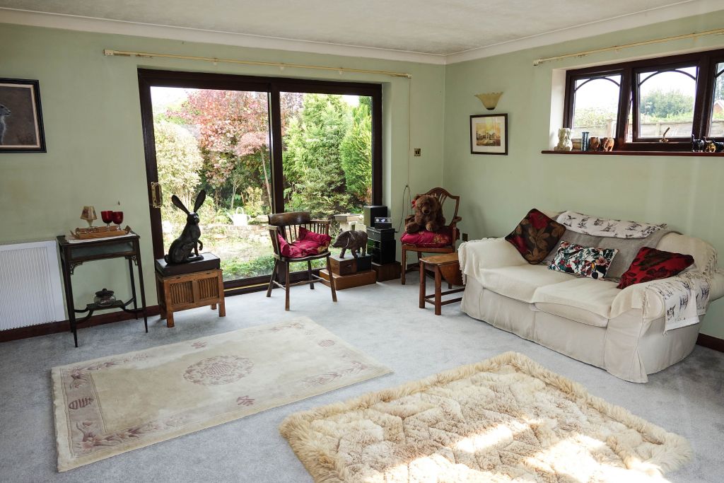 Property photo 3 of 18
