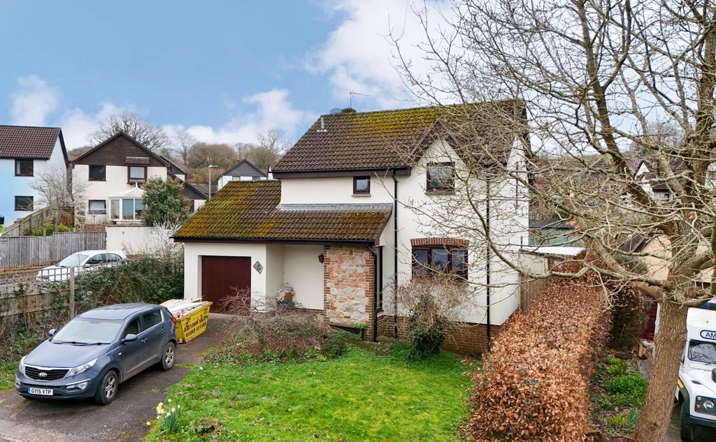 Property photo 1 of 23