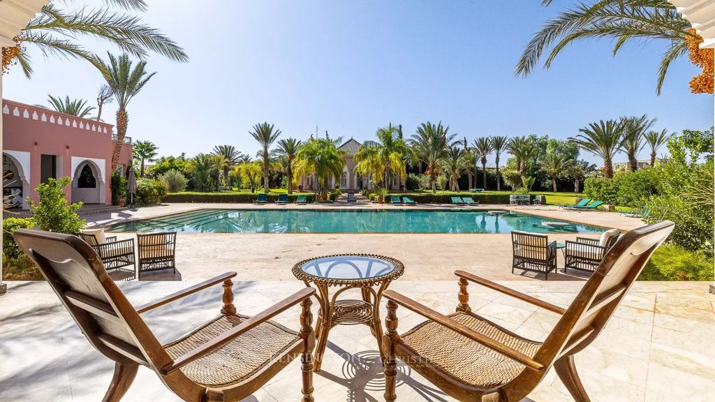 Property photo 3 of 37