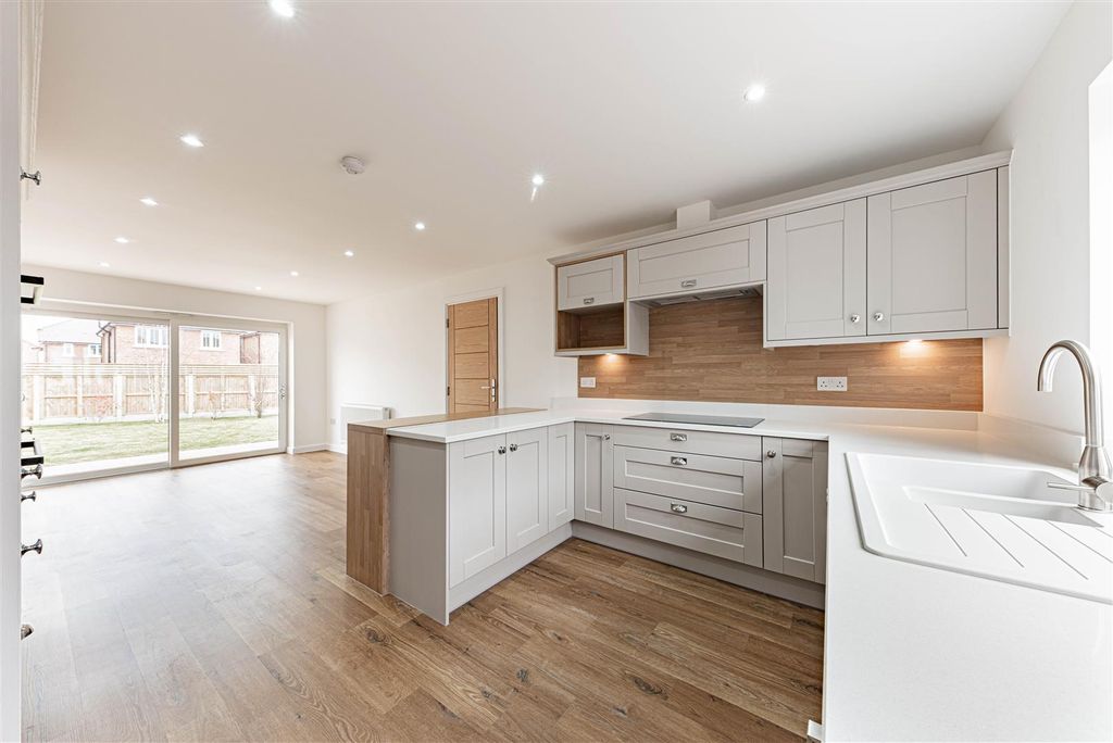 Property photo 2 of 48 L J Imaging-80.Jpg