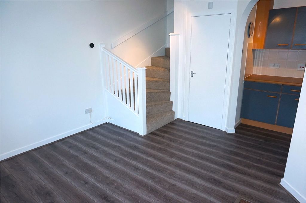 Property photo 2 of 13 Picture No. 18