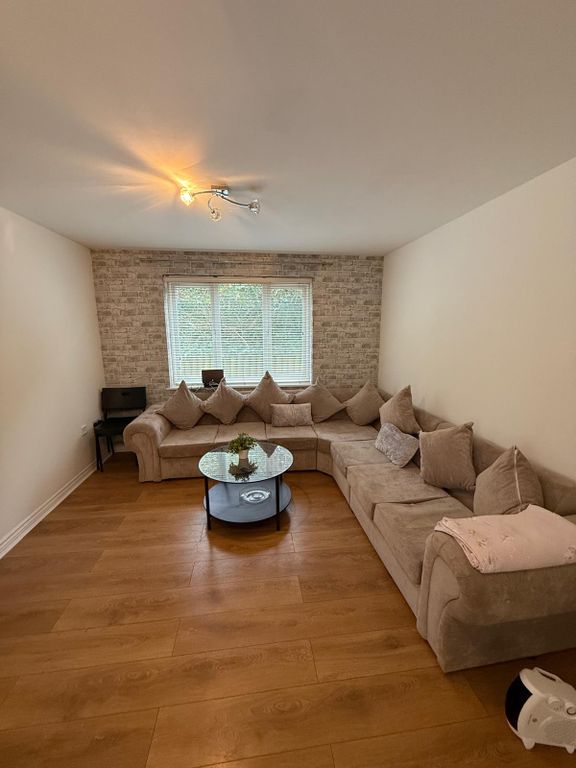 Property photo 3 of 14 Gallery