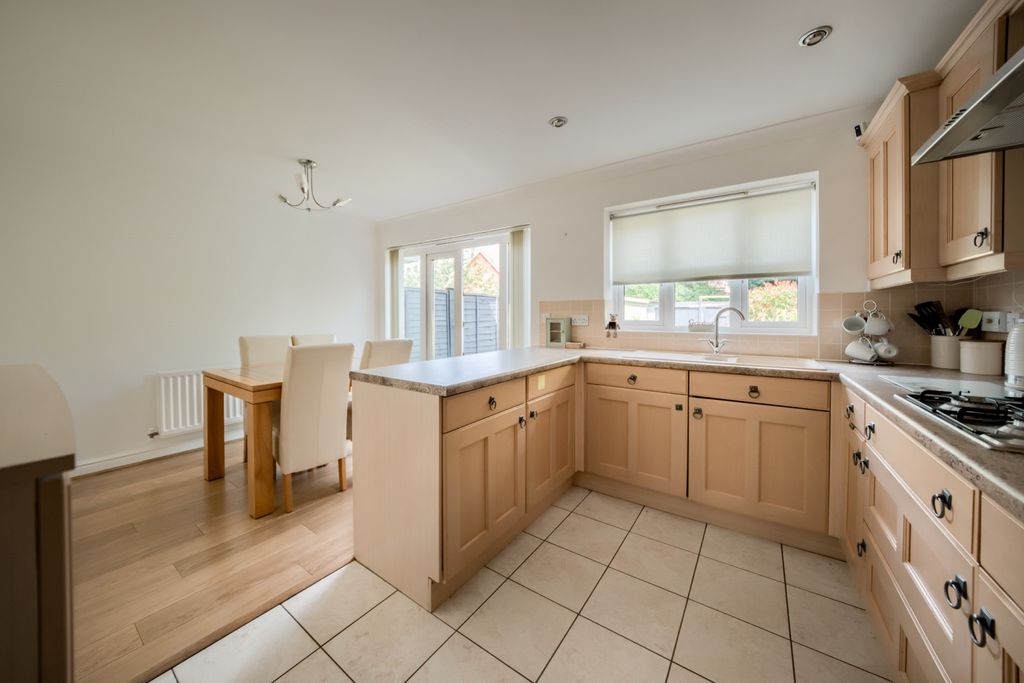 Property photo 3 of 22 Xt5A4622-Hdr(3)