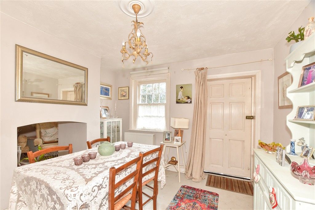 Property photo 3 of 14 Dining Area