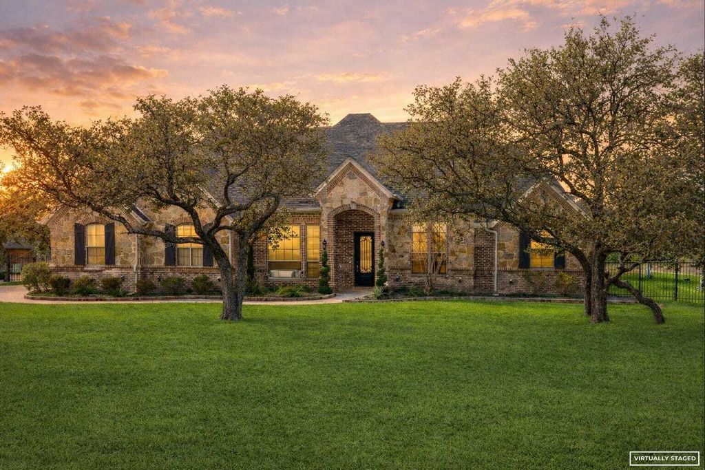 Property photo 1 of 10