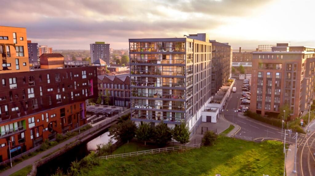 Property photo 2 of 12