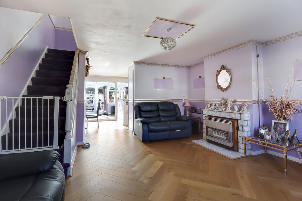 Property photo 2 of 20 Photo 1